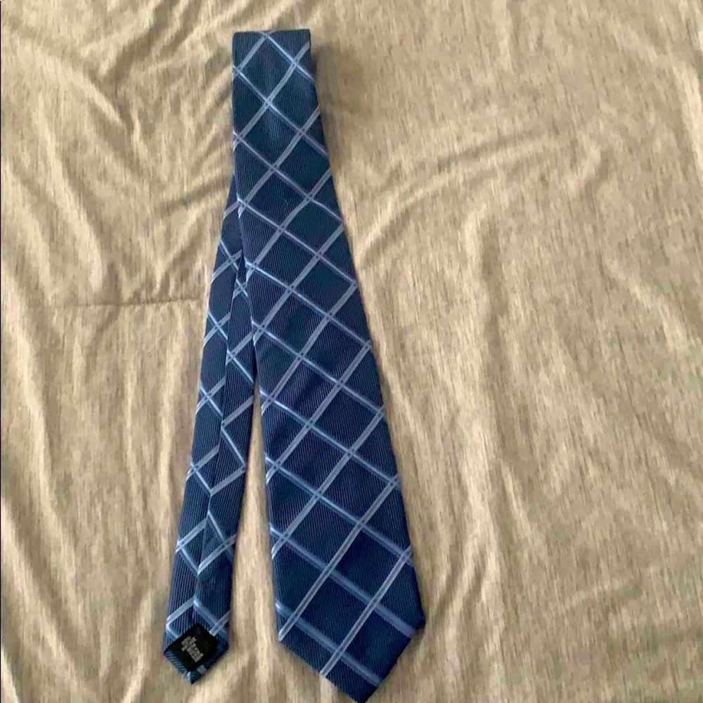 Men’s silk tie